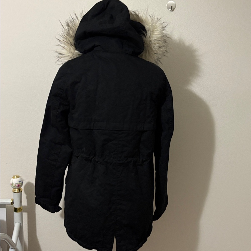 H&M Divided Women's Black Faux
Fur Pile-lined Parka Jacket with hood - Picture 5 of 15